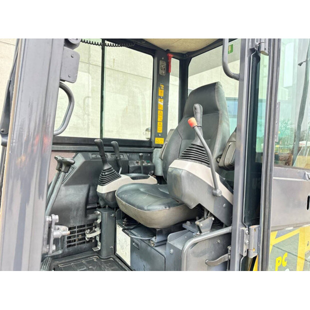 2017 Komatsu PC56-7-45192810