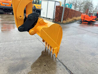 2018-hyundai-r60vs-1411481-45192906