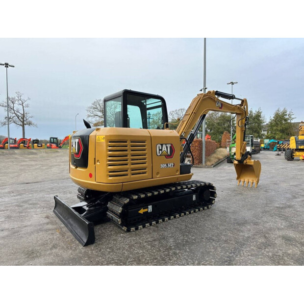 2017 كاتربيلر 305.5E2-45192942