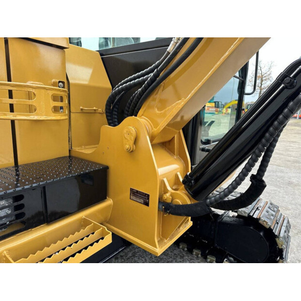 2017 كاتربيلر 305.5E2-45192953