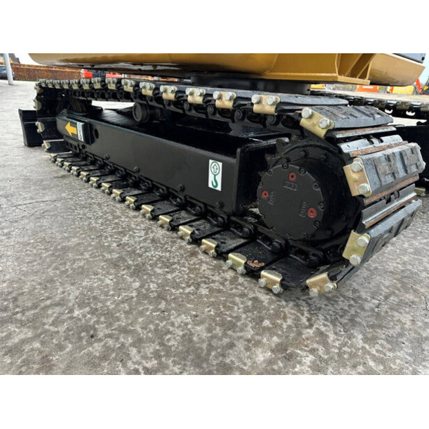 2017 كاتربيلر 305.5E2-45192958