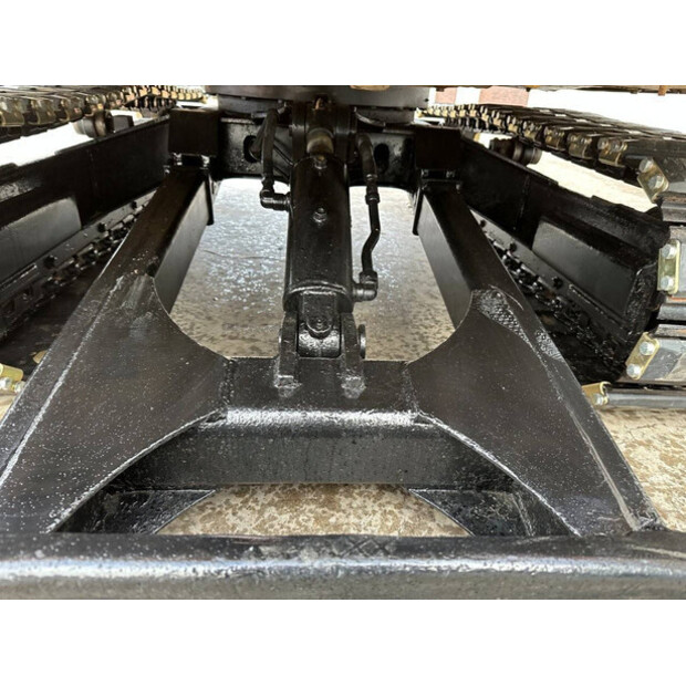 2017 كاتربيلر 305.5E2-45192963