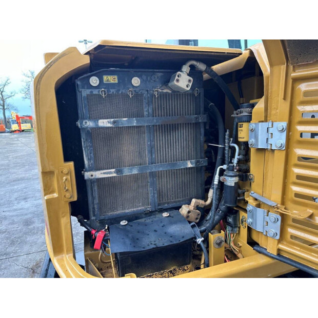 2017 كاتربيلر 305.5E2-45192969