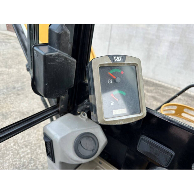 2017 كاتربيلر 305.5E2-45192975