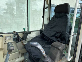 2010-takeuchi-tb150c-1411484-45193042