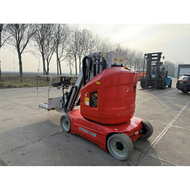 2019 جيه ال جي Toucan 12E-45193618