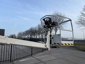 2019-jlg-toucan-12e-1411508-45193627