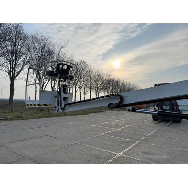 2019 جيه ال جي Toucan 12E-45193628