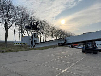 2019-jlg-toucan-12e-1411508-45193628