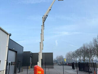 2019-jlg-toucan-12e-1411508-45193632