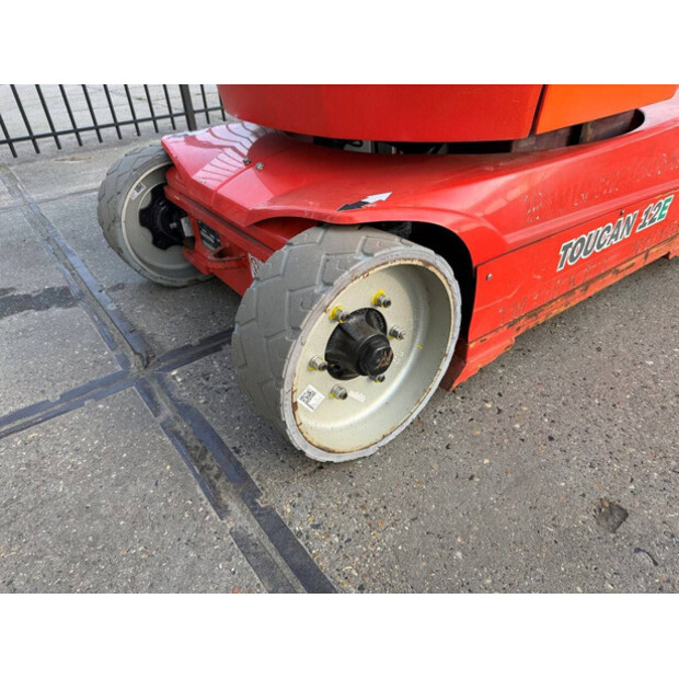 2019 جيه ال جي Toucan 12E-45193638