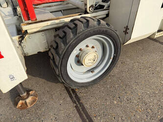 2010-genie-gs-3390-45193659