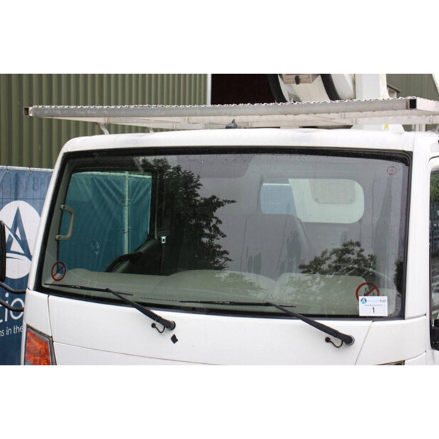 2013 نيسان Cabstar-45193708