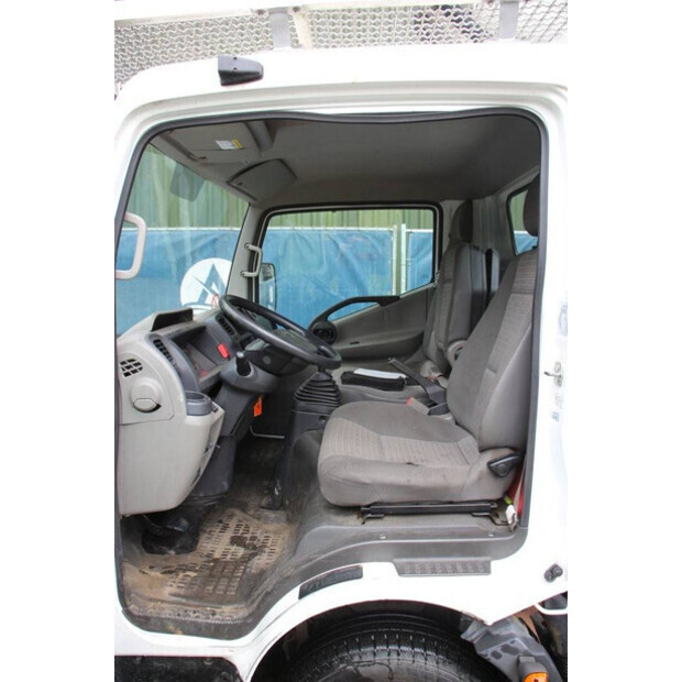 2013 نيسان Cabstar-45193721