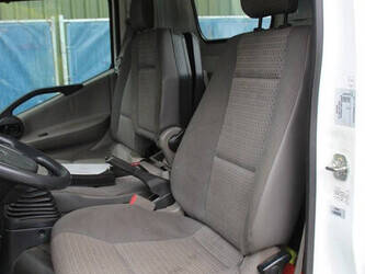 2013-nissan-cabstar-1411511-45193723