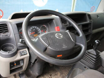 2013-nissan-cabstar-1411511-45193725