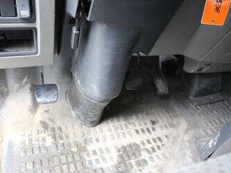 2013-nissan-cabstar-1411511-45193726