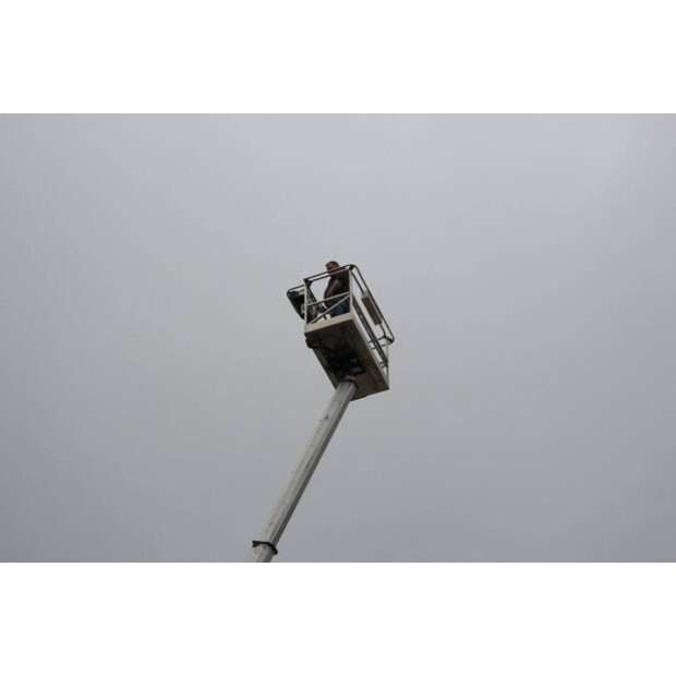 2013 نيسان Cabstar-45193738