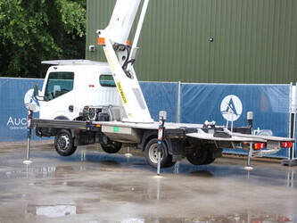 2013-nissan-cabstar-1411511-45193739