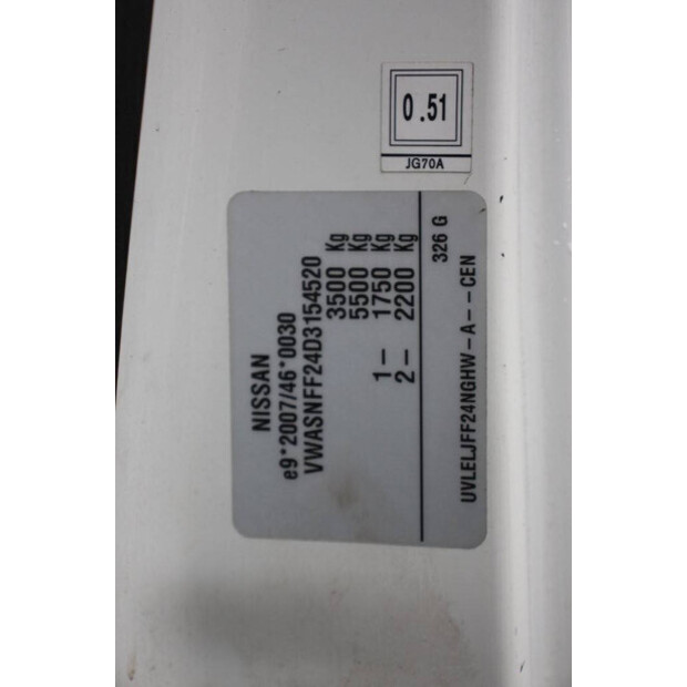 2013 نيسان Cabstar-45193740