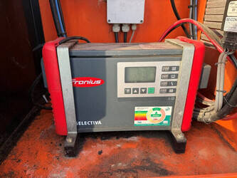 2010-holland-lift-monostar-q135el24-45193845