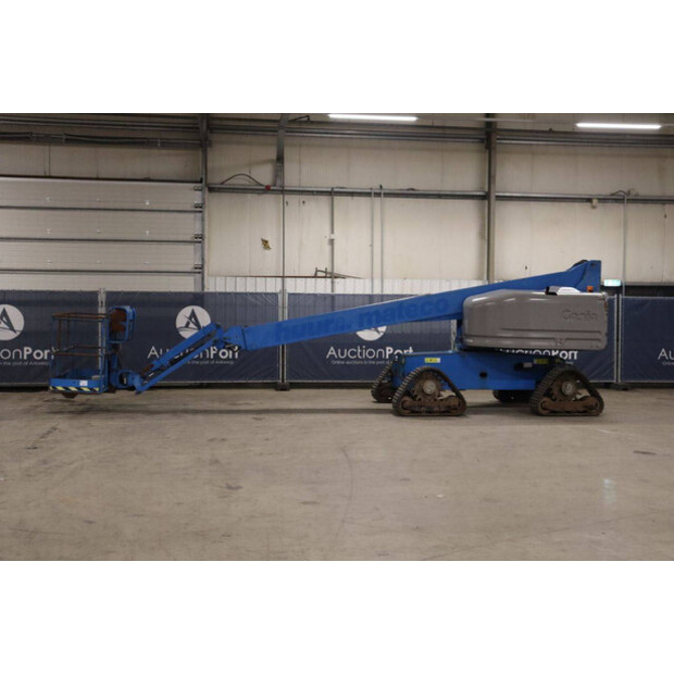 2014 جيني S-45-45193902