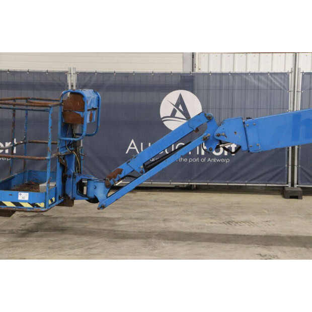 2014 جيني S-45-45193912