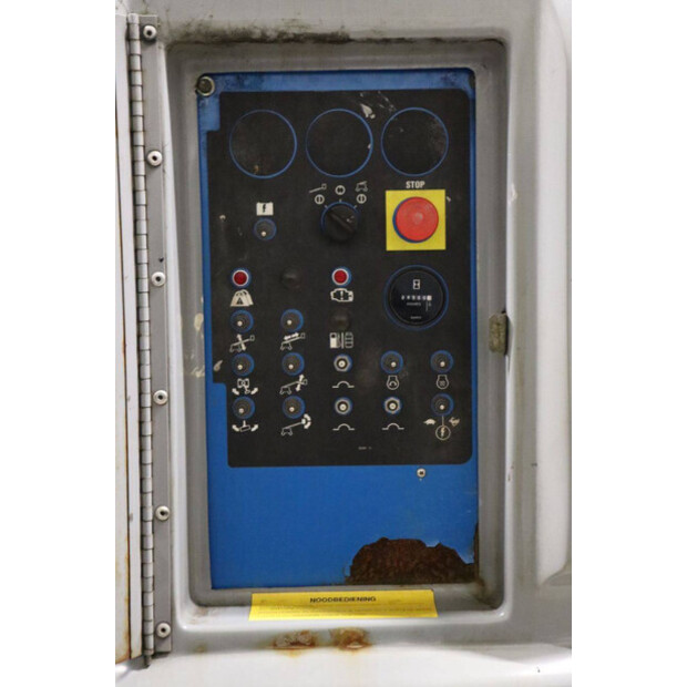 2014 جيني S-45-45193933