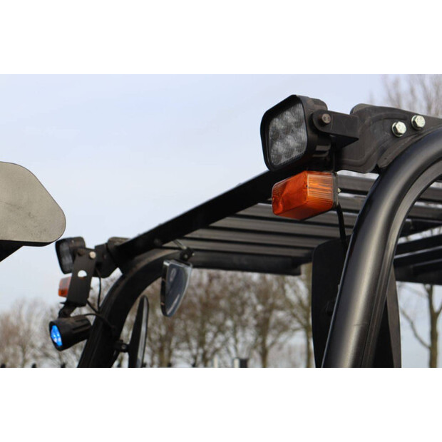 2021 دووسان B35X-7-45194140