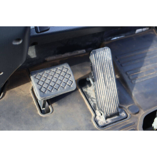 2021 دووسان B35X-7-45194150