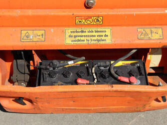 2010-jlg-3246es-1411533-45194455