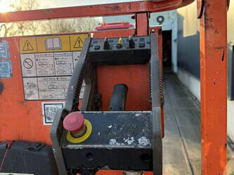 2013-jlg-3246es-1411534-45194474