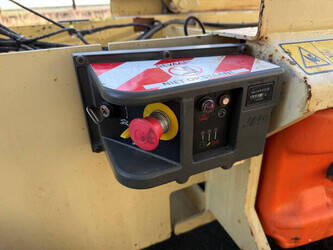 2013-jlg-3246es-1411534-45194479