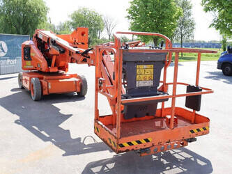 2011-jlg-e400ajpn-1411558-45195167