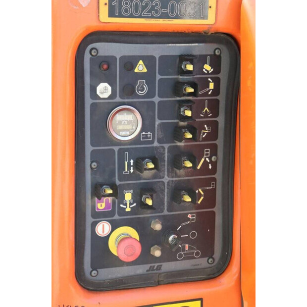 2011 جيه ال جي E400AJPN-45195179