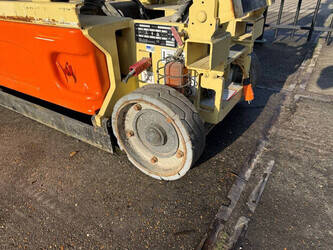 2014-jlg-1930es-1411562-45195314