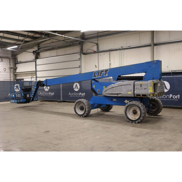 2015 JLG E600JP-45195366