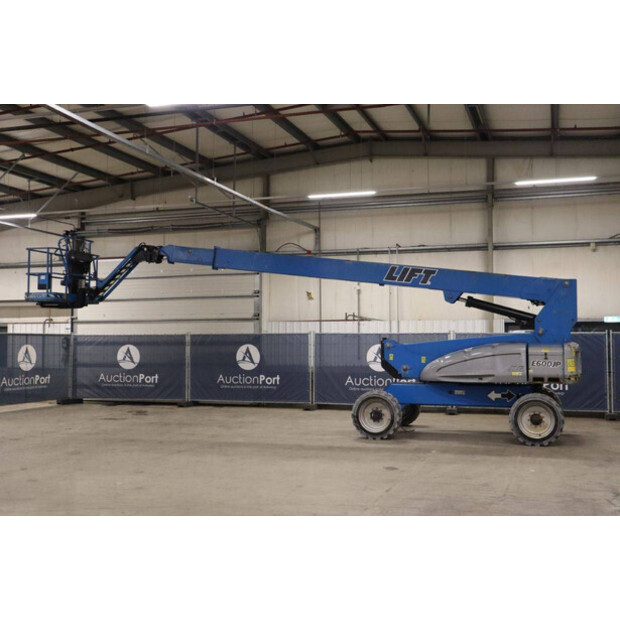 2015 JLG E600JP-45195406