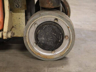 2012-jlg-1930es-1411567-45195469