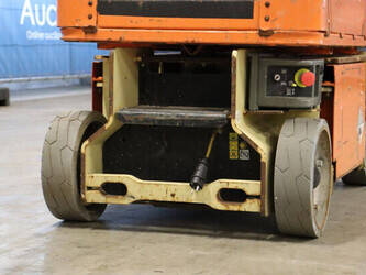 2013-jlg-1230es-1411568-45195497