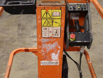 2013-jlg-1230es-1411568-45195508