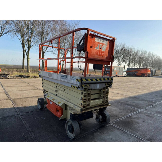 2013 جيه ال جي 3246ES-45195651