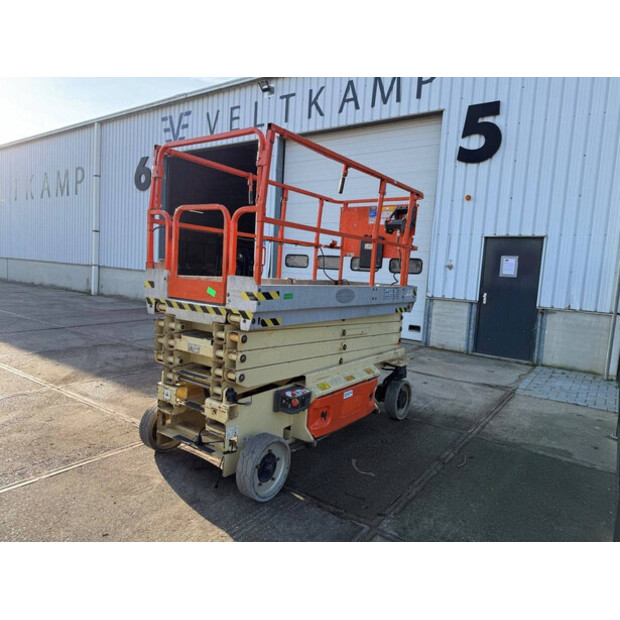 2013 جيه ال جي 3246ES-45195652