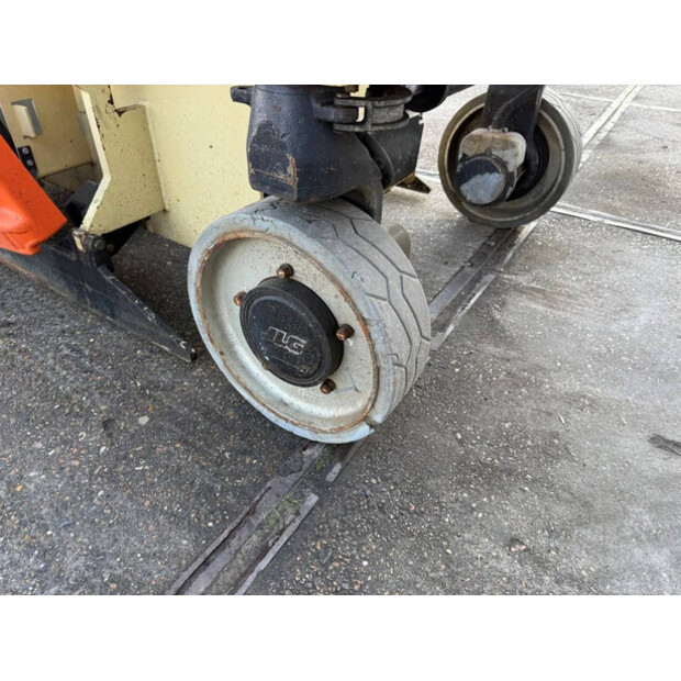 2013 جيه ال جي 3246ES-45195663