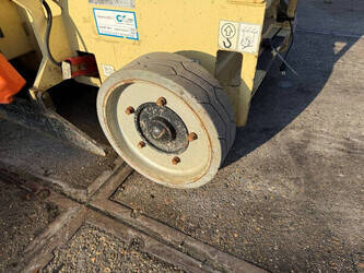 2013-jlg-3246es-1411573-45195665