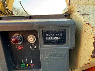 2013-jlg-3246es-1411573-45195667