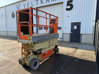 2014-jlg-2030es-1411574-45195673