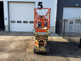 2014-jlg-2030es-1411574-45195674