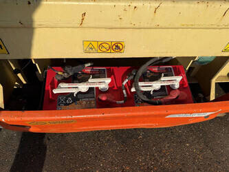 2014-jlg-2030es-1411574-45195682