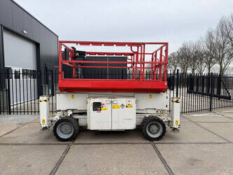 صورة ل رافعات 2013 جيني GS3369